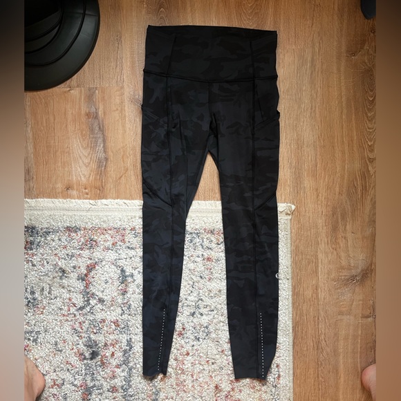 Lululemon Fast and Free Tight 25" *Nulux - Picture 5 of 7